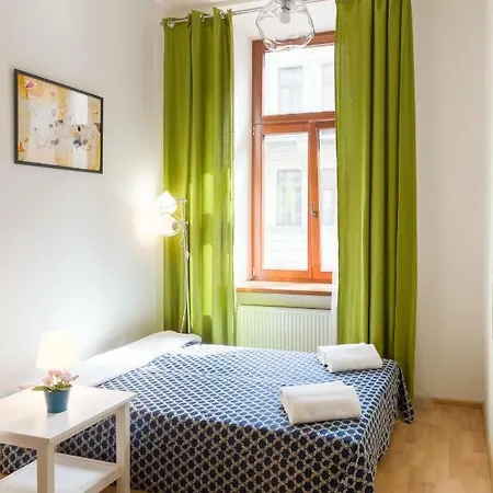 Wonderful Wrzesinska Street Apartment *