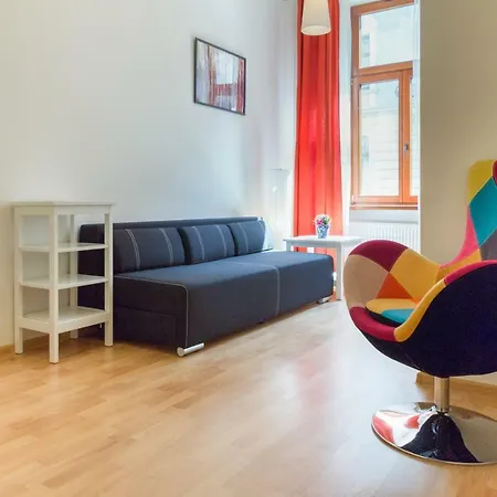 Wonderful Wrzesinska Street Apartment Krakow